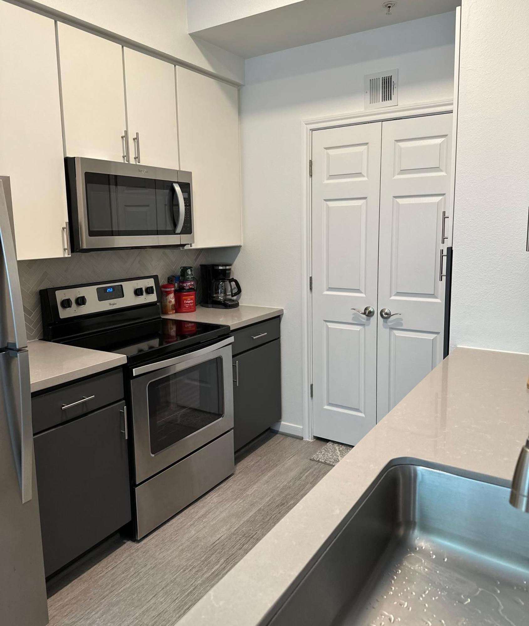 Downtown Dazzle 2 Bedroom Хьюстон Экстерьер фото